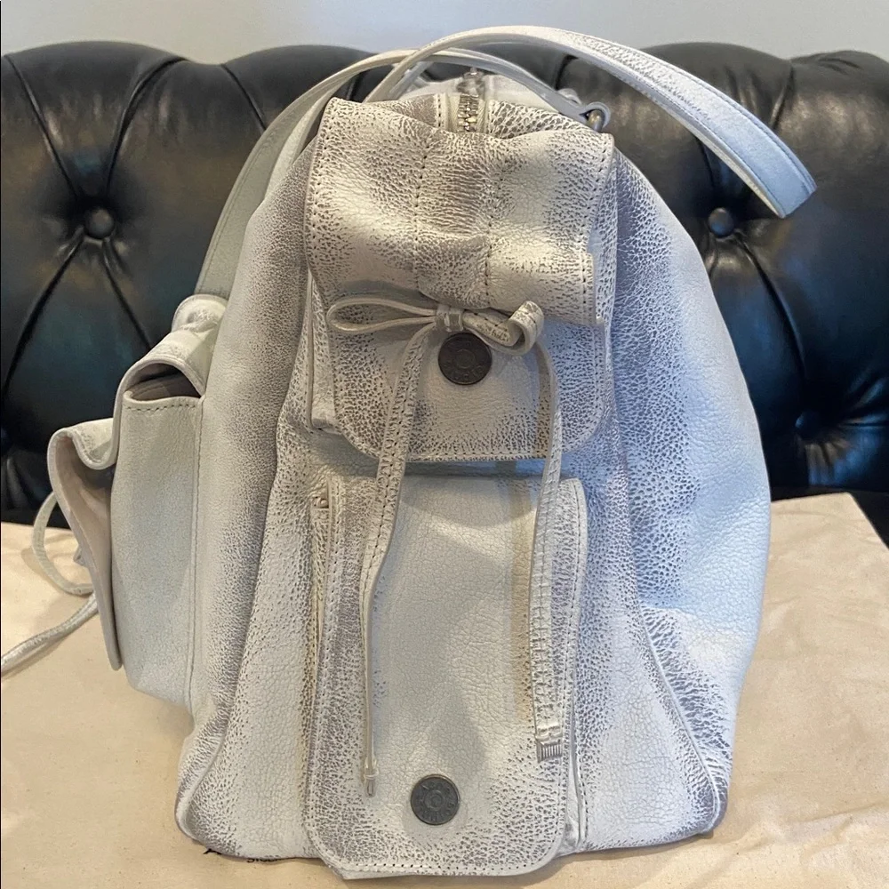 Acne Cream Large Leather Tote with Front Pockets and Detachable Strap - Picture 4 of 9